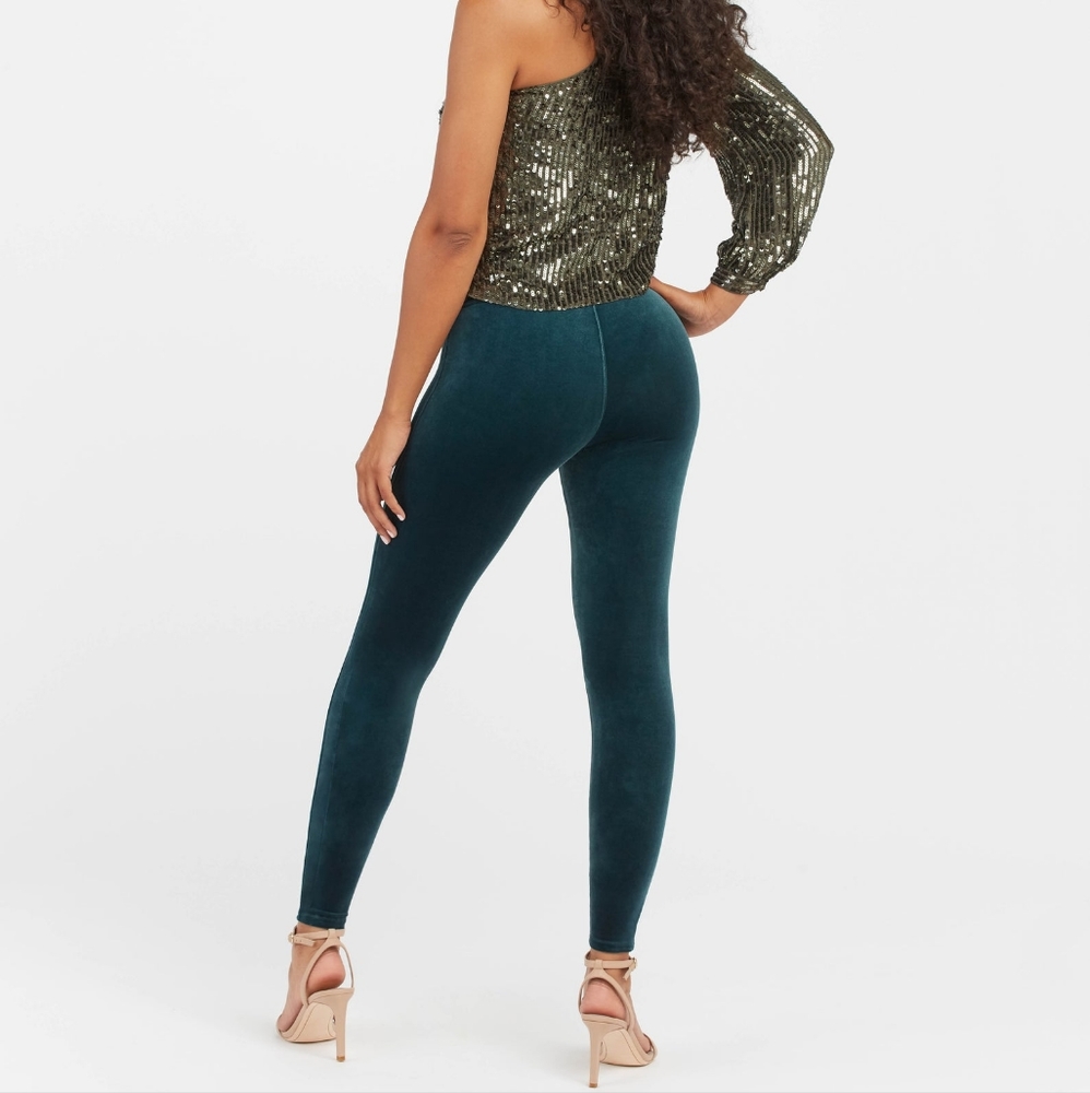 NWT Spanx Green Velvet Leggings